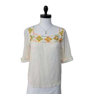 70s Vintage Peasant Blouse Tunic Embroidered Boho Hippie - Lg fits closer to Med